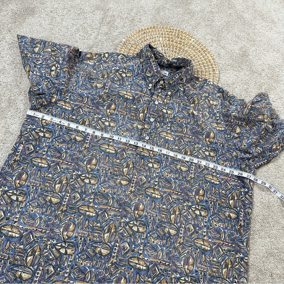 SOLD | Reyn Spooner Tribal Aztec Fish All Over Print Hawaii Shirt Half Button - Picture 10 of 11
